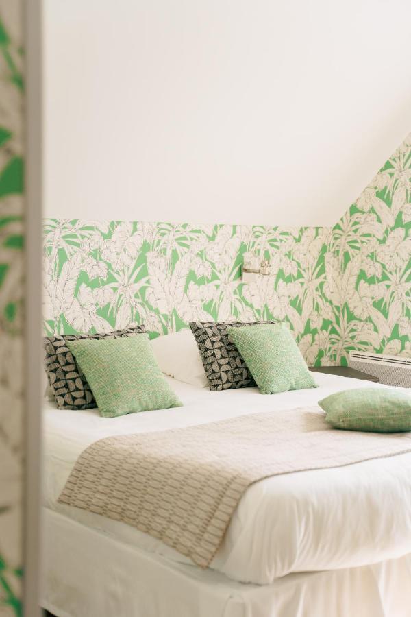 Hotel Les Agapanthes ปลูบาซลาเนค ภายนอก รูปภาพ